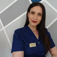 Farhat Nabiha Larisa - doctor