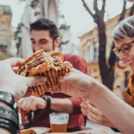 Sfaturi care te vor ajuta sa transformi un fast food intr-o afacere de succes