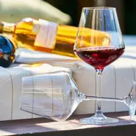 Pinot Noir: tot ce trebuie să știi despre acest soi de struguri