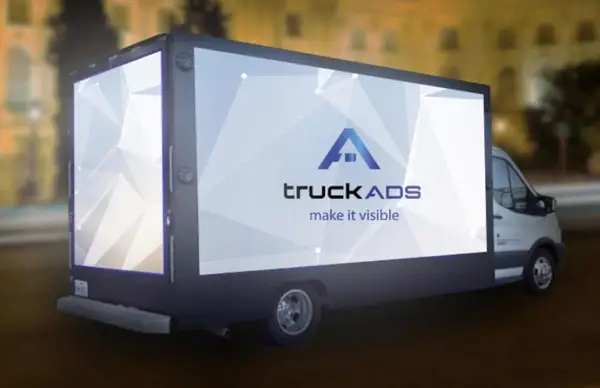 Cum să crești vizibilitatea brandului tău cu publicitatea mobilă: 123Credit.ro și Truck Ads dezvăluie noua tendință